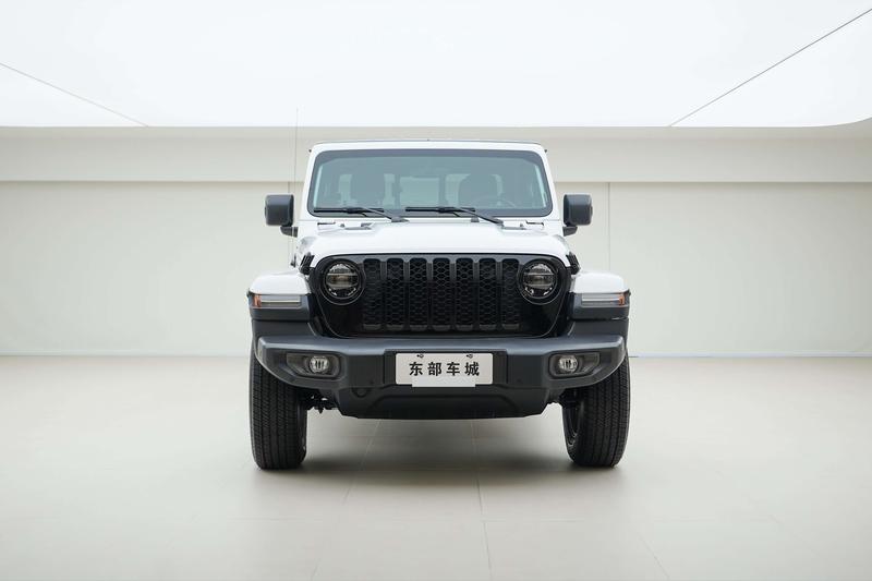 Jeep Gladiator - фото 1