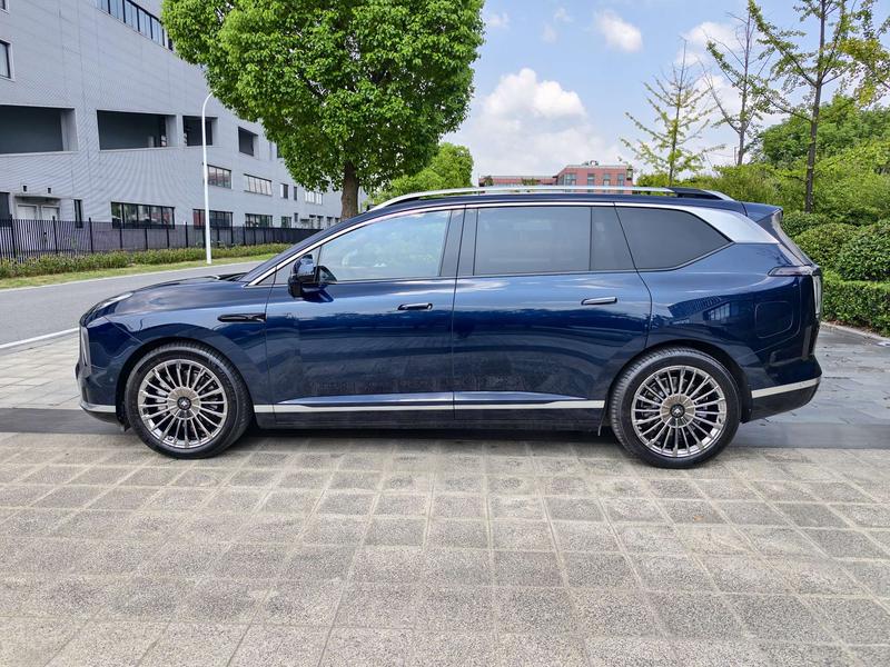 GAC Hyptec HL - фото 3
