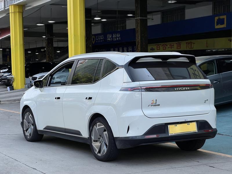 Hycan Z03 - фото 3