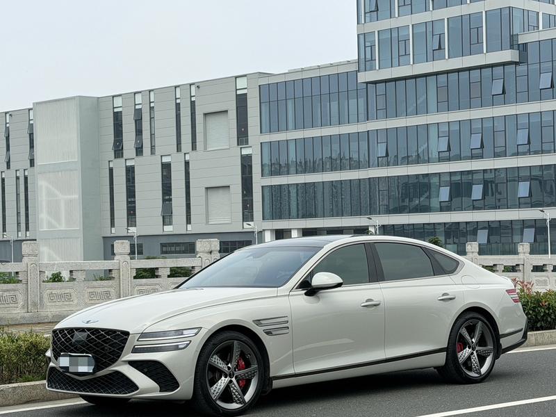 Genesis G80 - фото 0