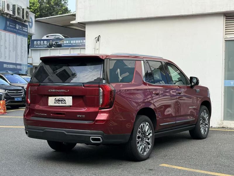 GMC Yukon - фото 3