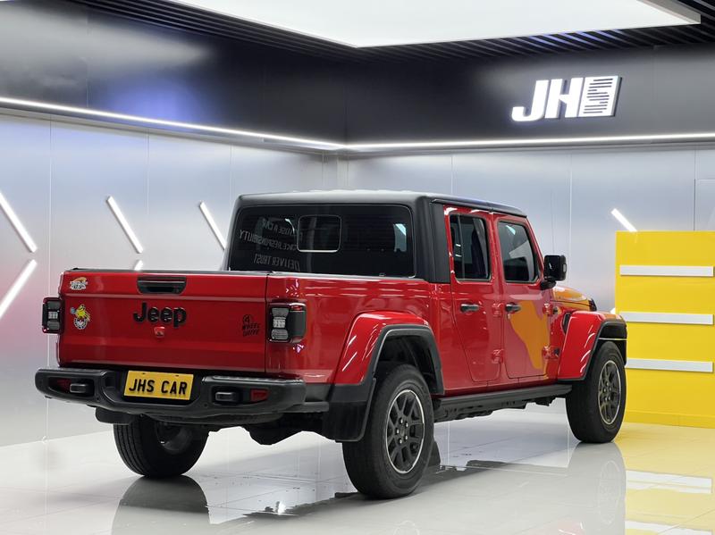 Jeep Gladiator - фото 4
