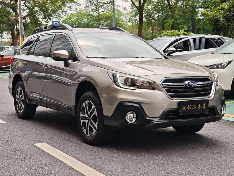 Subaru Outback - фото 2