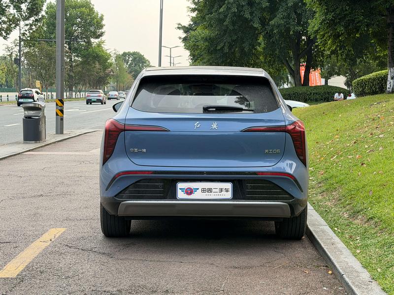 Hongqi 06 - фото 4
