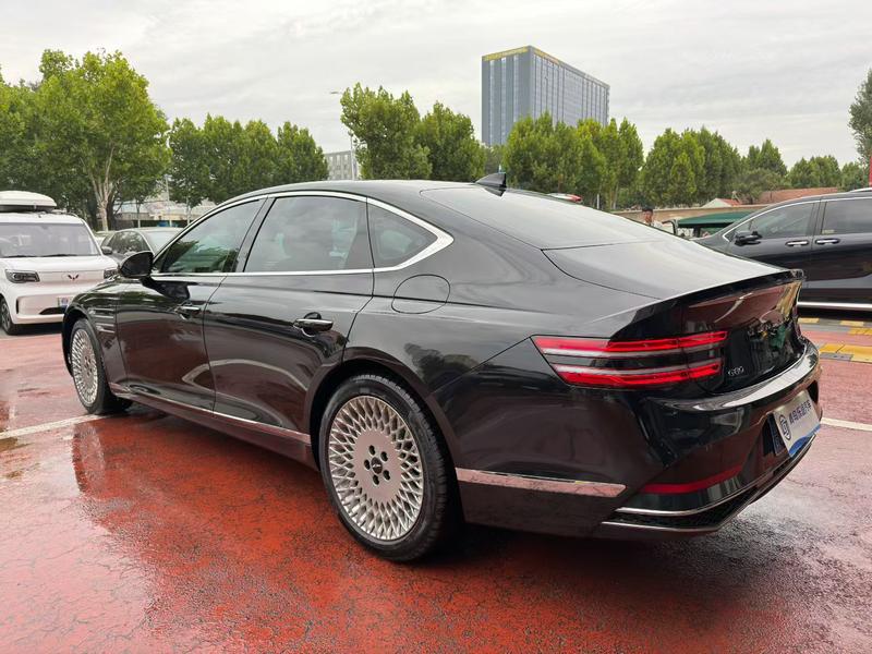 Genesis G80 - фото 3
