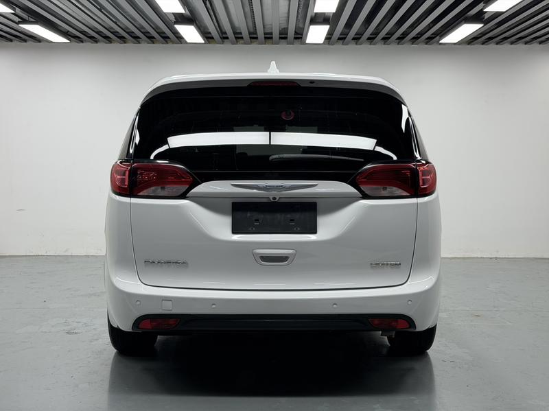 Chrysler Grand Voyager (Import) - фото 4