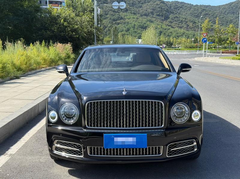 Bentley Mulsanne - фото 1