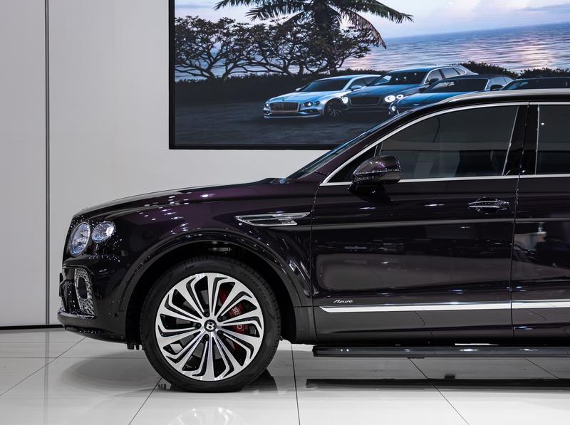 Bentley Bentayga - фото 3