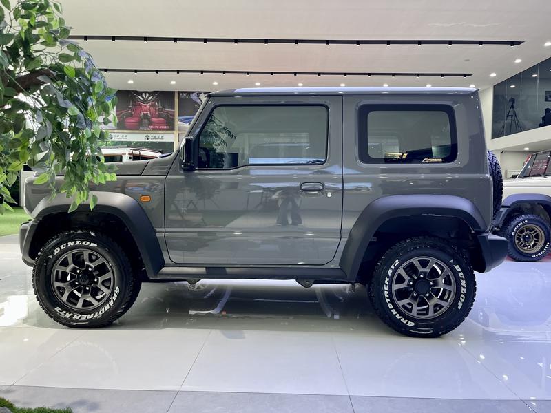 Suzuki Jimny (Import) - фото 3