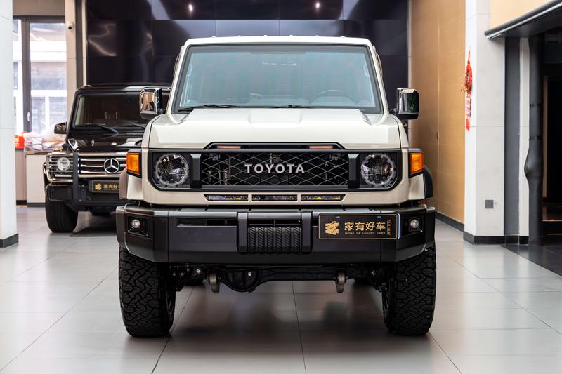 Toyota 70 - фото 1