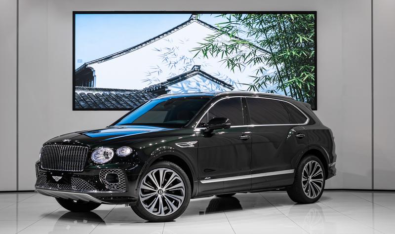 Bentley Bentayga - фото 0