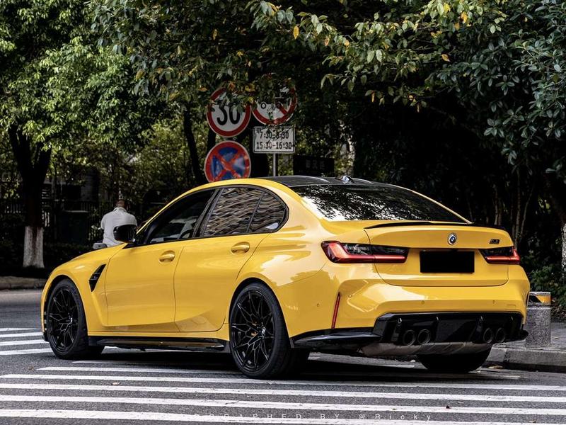 BMW M3 - фото 2