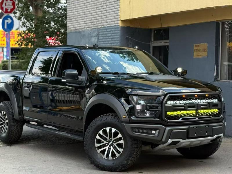 Ford F-150 Raptor - фото 2