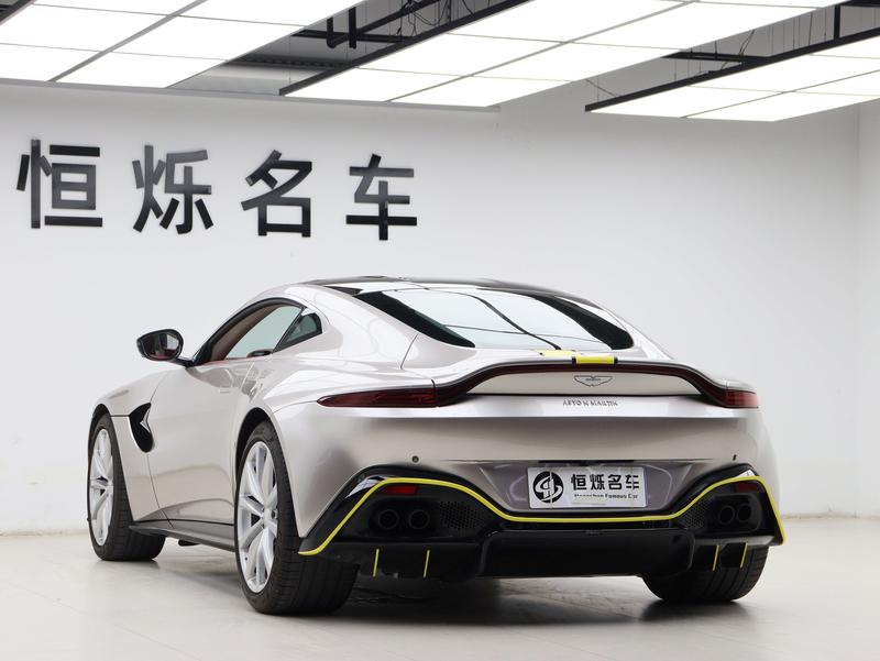 Aston Martin Vantage - фото 3