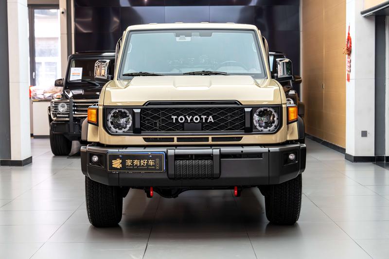 Toyota 70 - фото 1