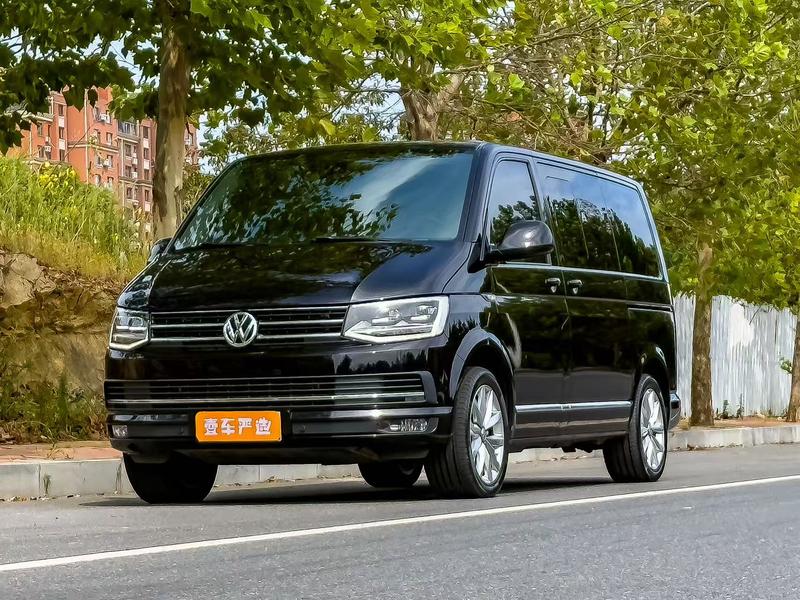 Volkswagen Multivan - фото 0