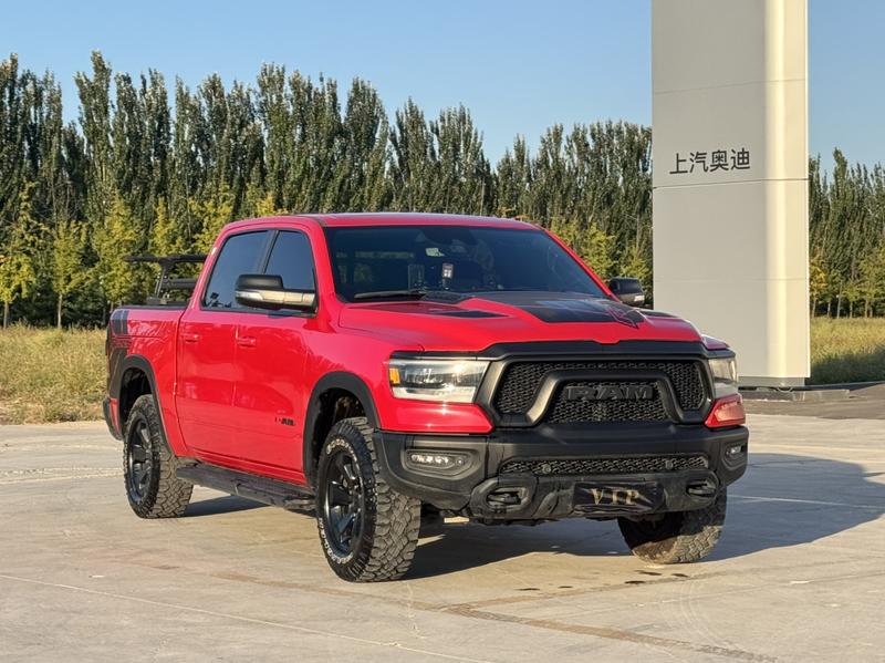 RAM 1500 Rev - фото 2