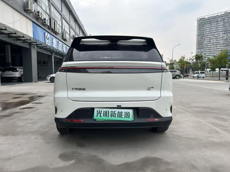 Hycan Z03 - фото 4