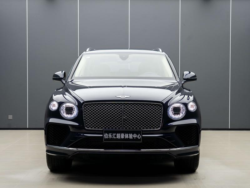 Bentley Bentayga - фото 1
