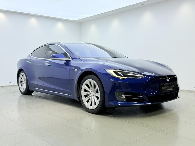 Tesla Model S - фото 2