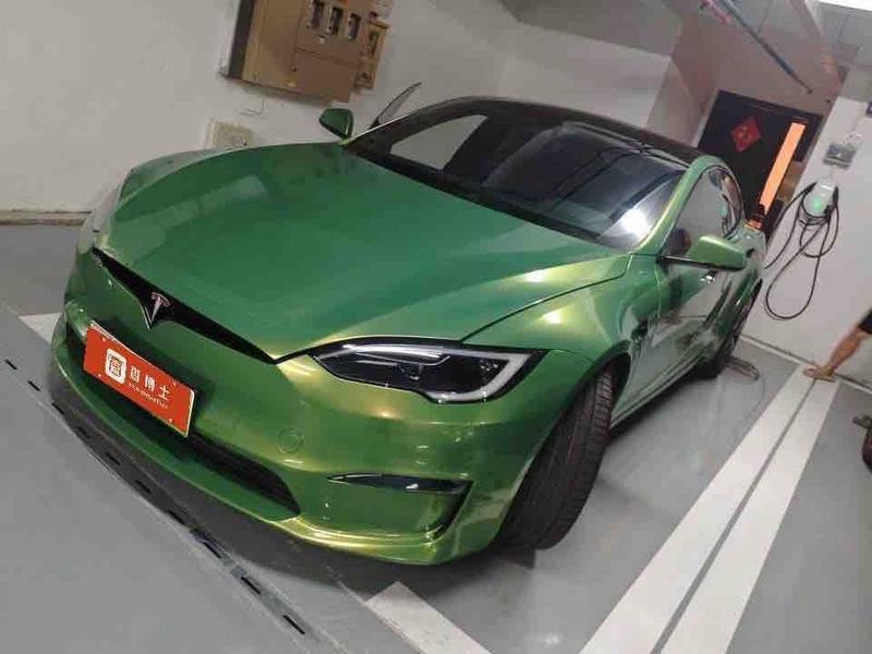 Tesla Model S - фото 0