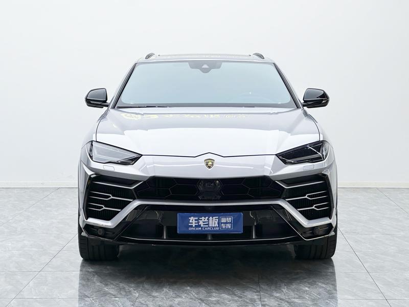 Lamborghini Urus - фото 1