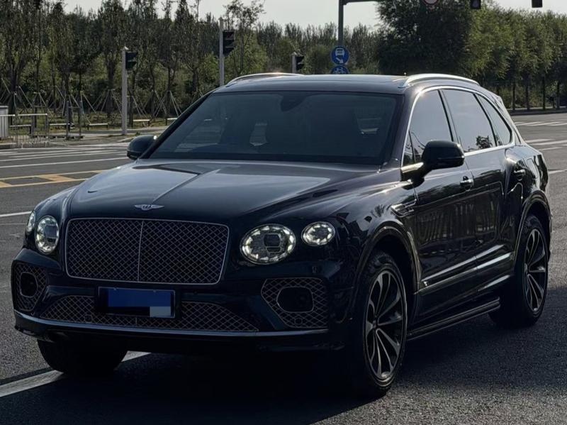 Bentley Bentayga - фото 0