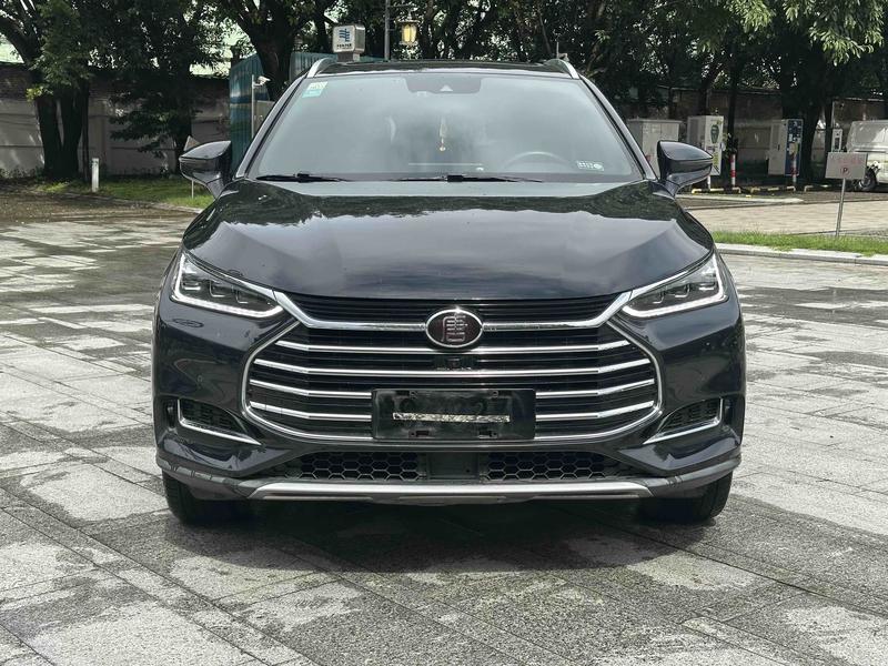 BYD Tang - фото 1