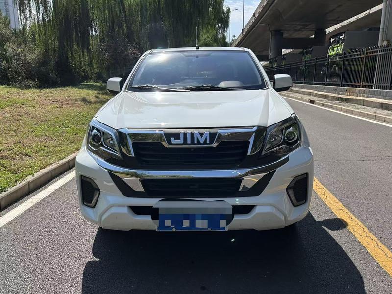 Isuzu RE-MAX - фото 1