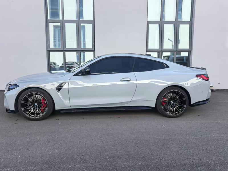 BMW M4 - фото 2