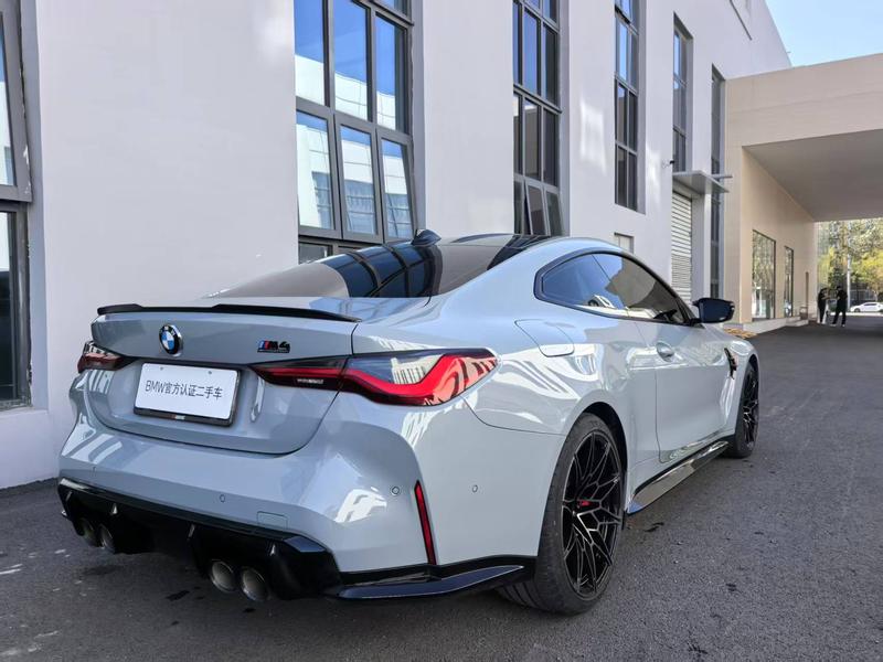 BMW M4 - фото 4