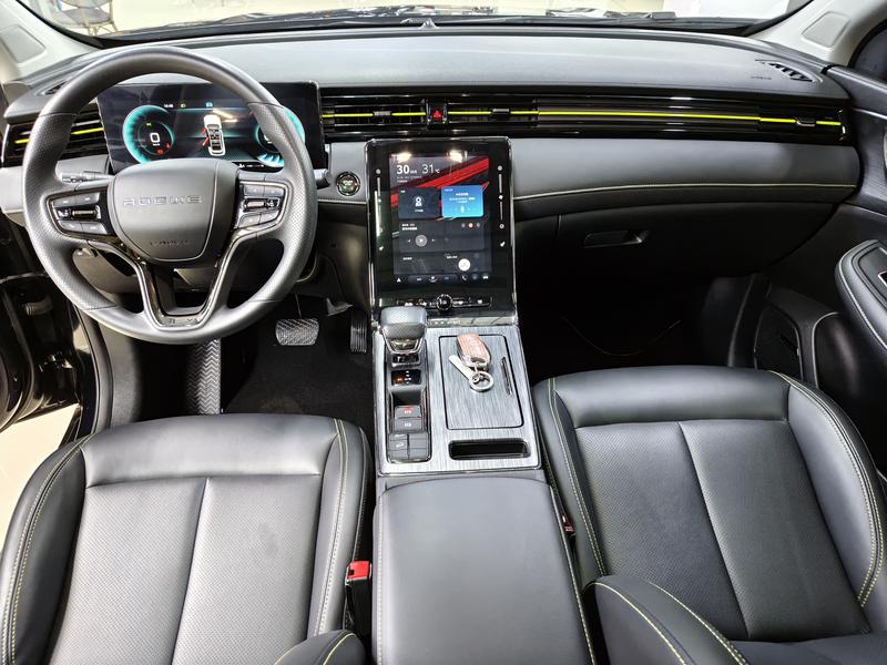 Roewe RX5 - фото 4