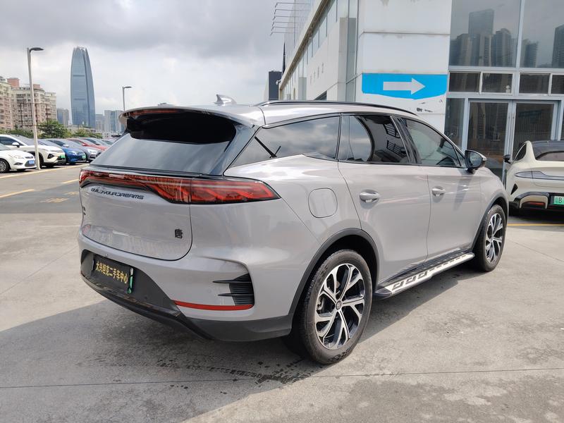 BYD Tang DM-i - фото 4