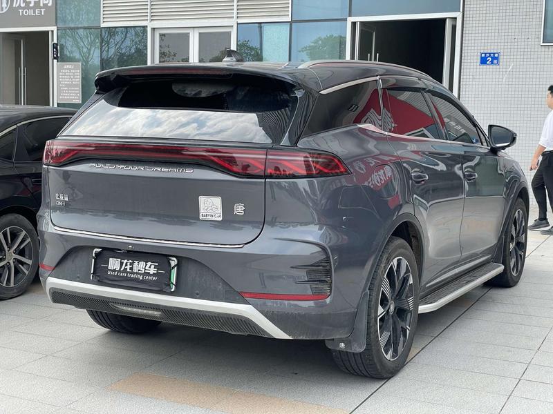 BYD Tang DM-i - фото 3