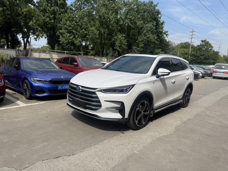 BYD Tang DM-i - фото 0