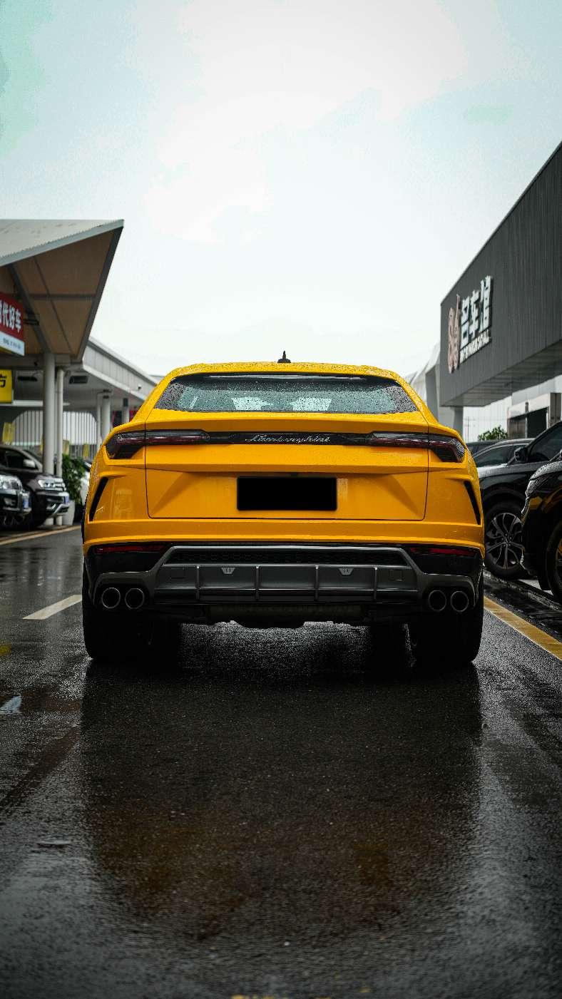 Lamborghini Urus - фото 3