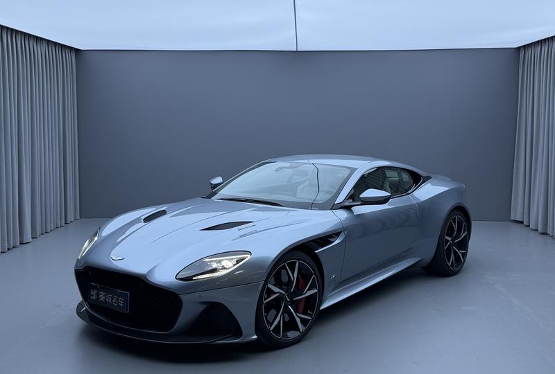 Aston Martin DBS - фото 0