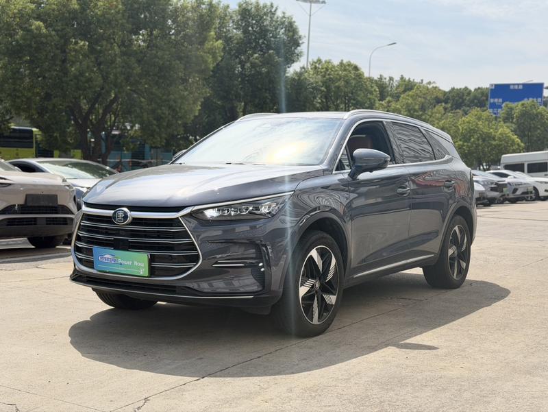 BYD Tang DM-i - фото 0