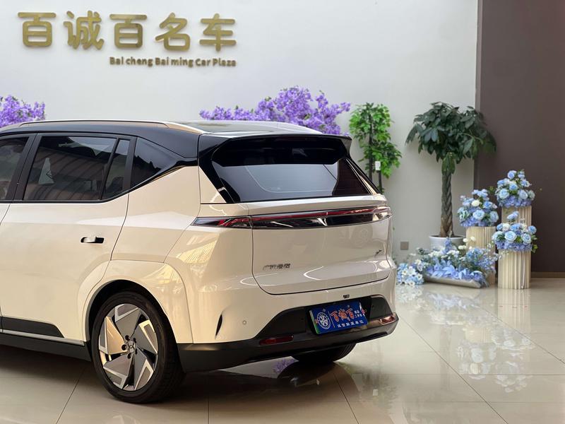 Hycan Z03 - фото 3