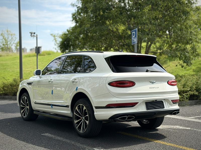 Bentley Bentayga - фото 3