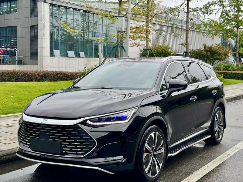 BYD Tang DM-i - фото 0
