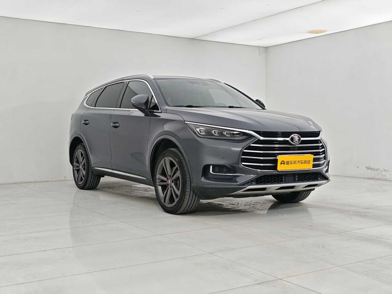 BYD Tang - фото 2
