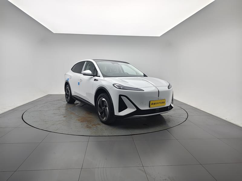 Hongqi 06 - фото 2