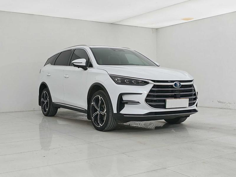 BYD Tang DM-i - фото 2