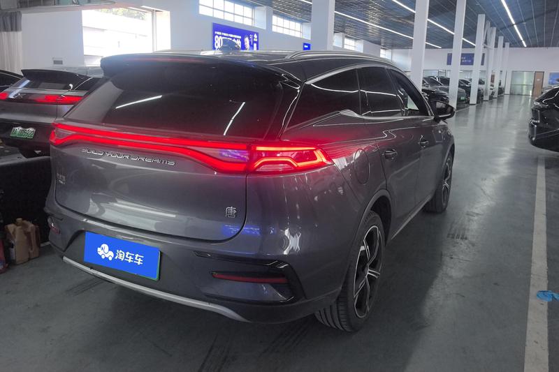 BYD Tang DM-i - фото 2