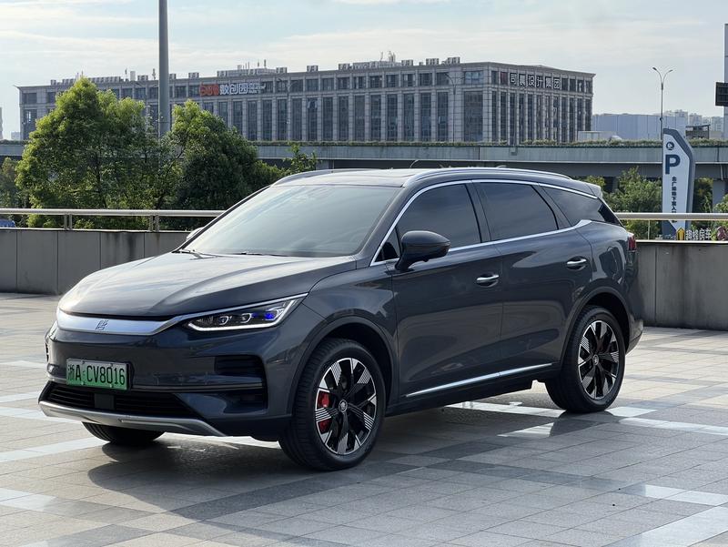 BYD Tang EV - фото 0