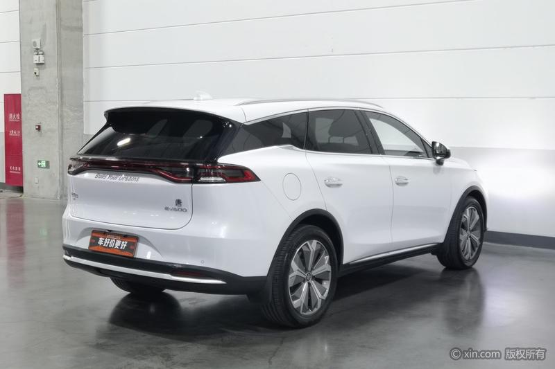 BYD Tang EV - фото 3