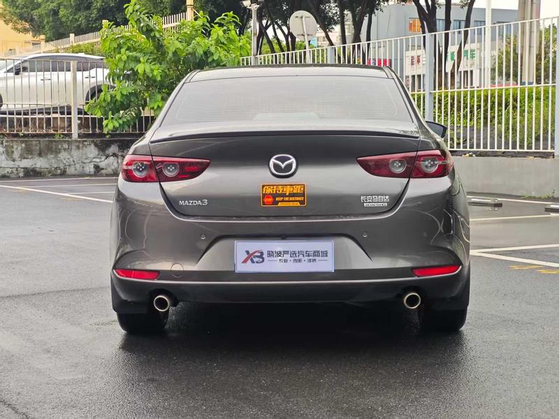 Mazda Mazda3 - фото 2