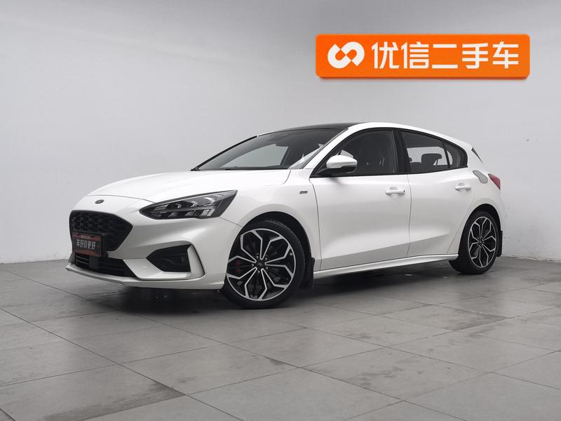 Ford Focus - фото 0