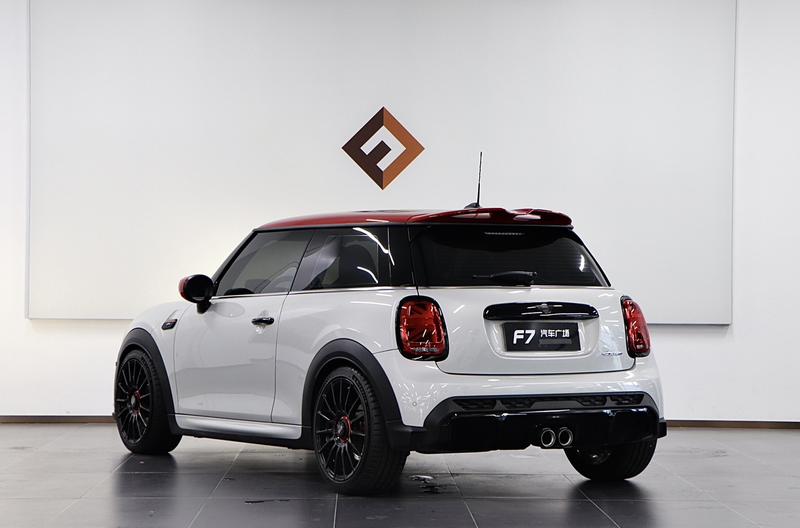 MINI JCW - фото 4